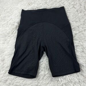 Lululemon Unlimit High Rise Short 8" *Mesh Black